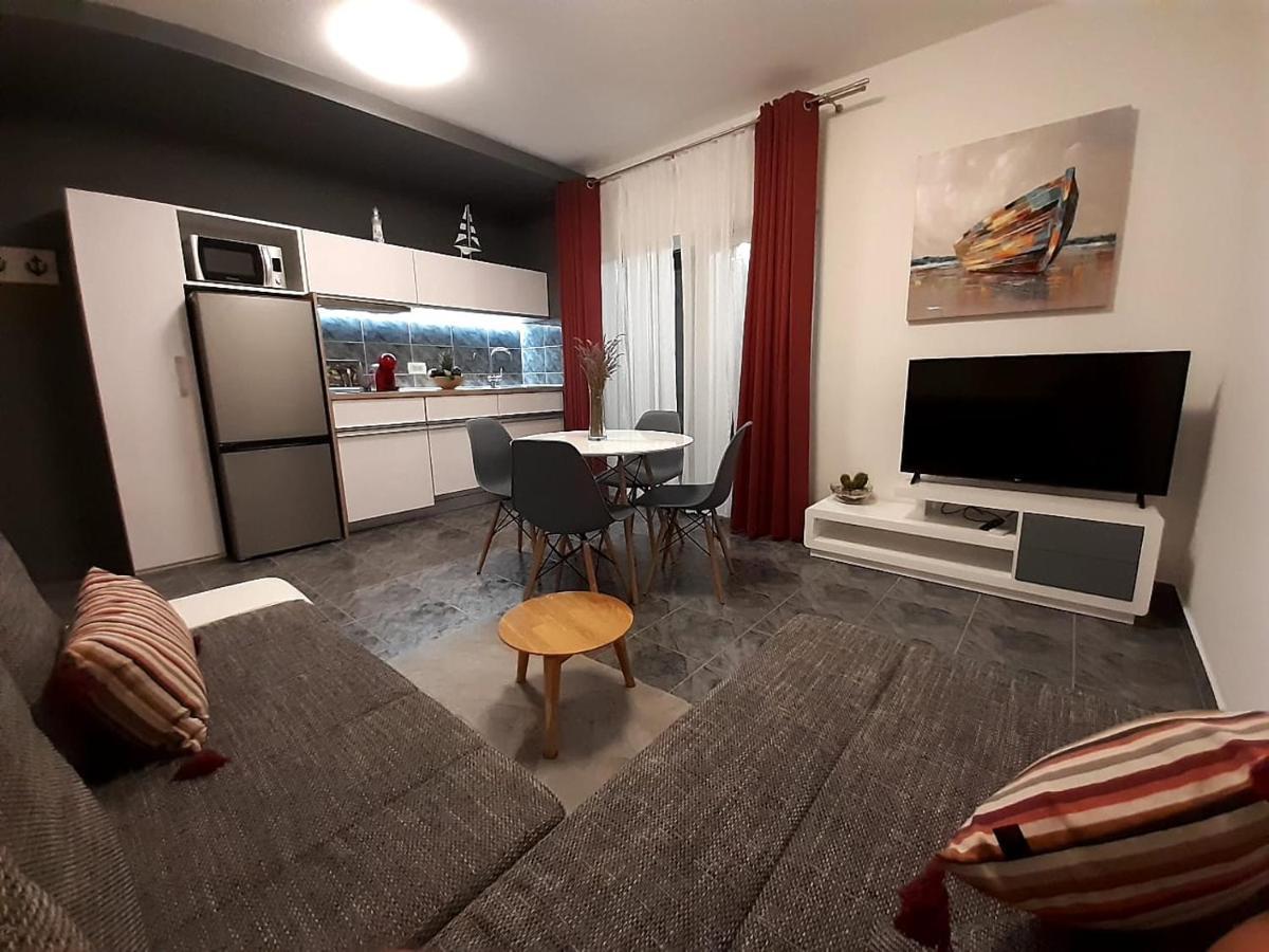 Solis Adriaticum Apartments Jasenice  Exteriör bild
